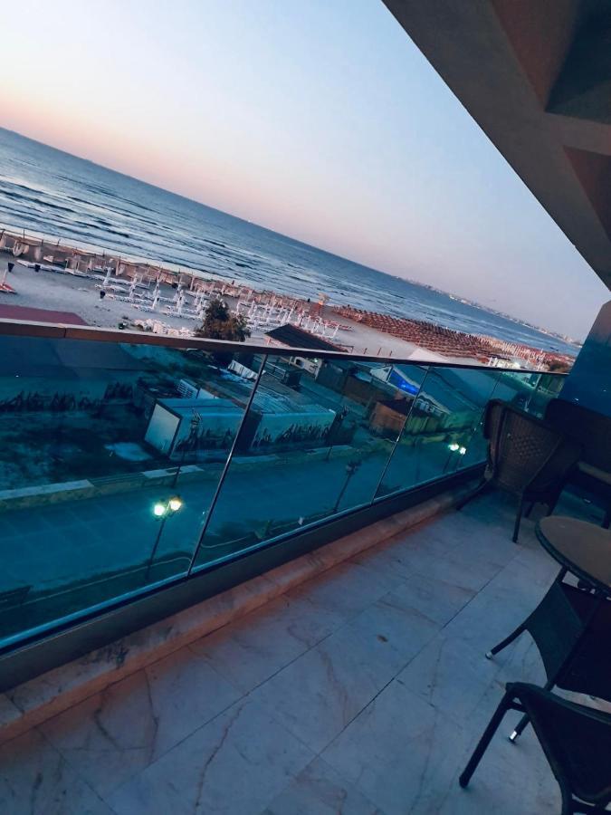 Wave 2 Mamaia Prima Linie Vedere La Mare 120Mp Năvodari Esterno foto