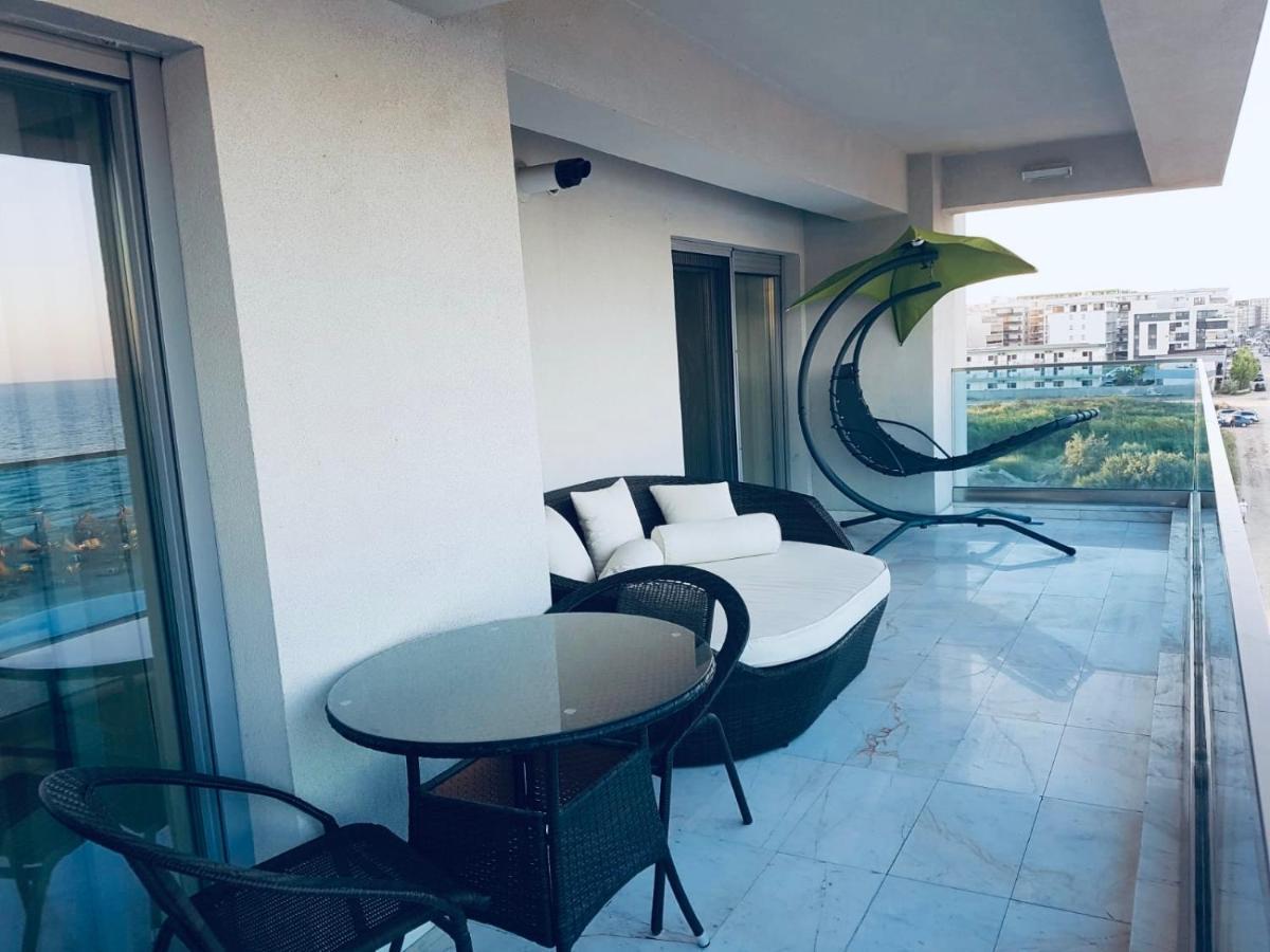 Wave 2 Mamaia Prima Linie Vedere La Mare 120Mp Năvodari Esterno foto